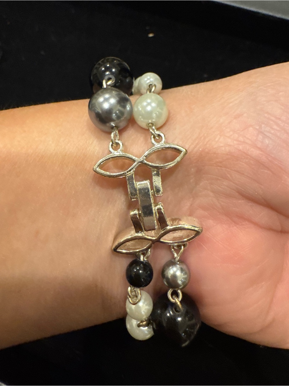 Black Gray White Faux Pearl Double Strand Bracelet Silver Tone Clasp